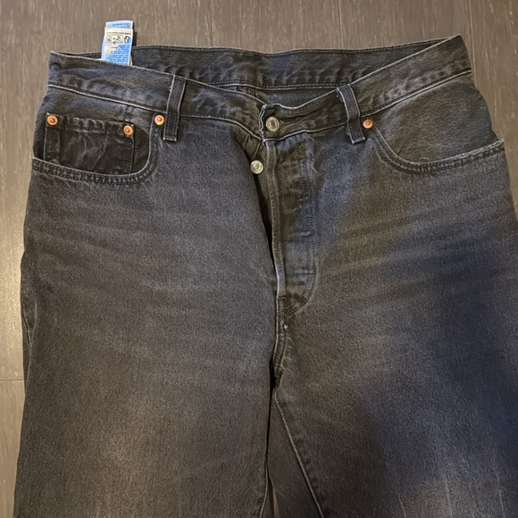 🎉HOST PICK🎉 Levi's 501 '90s Jeans - Picture 9 of 12